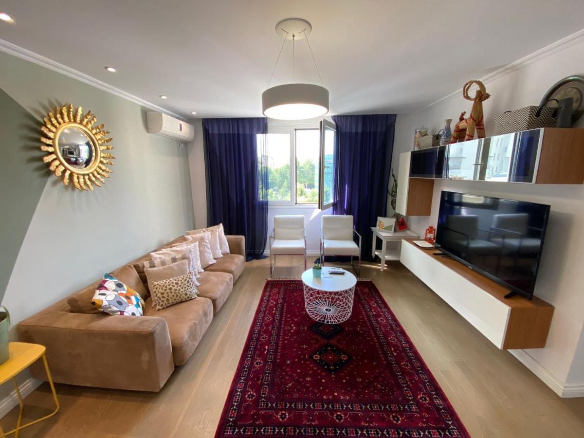Cozy & Stylish Apartment Tirana Exteriör bild